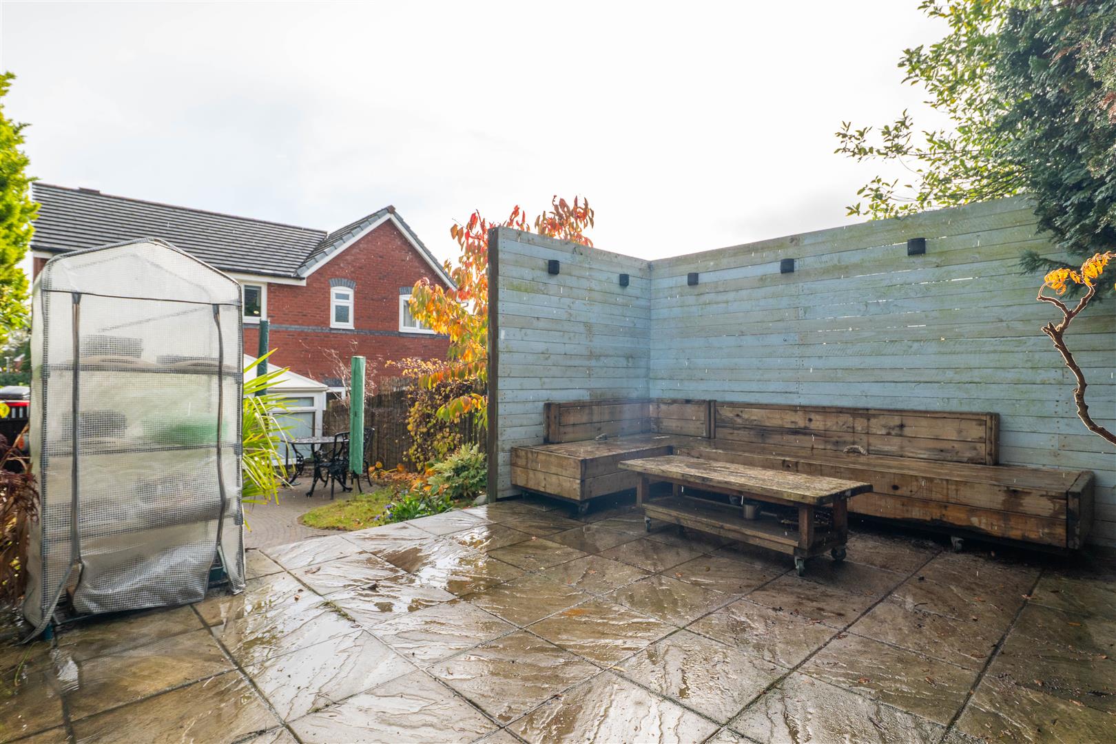 Whiteoak View, Bolton